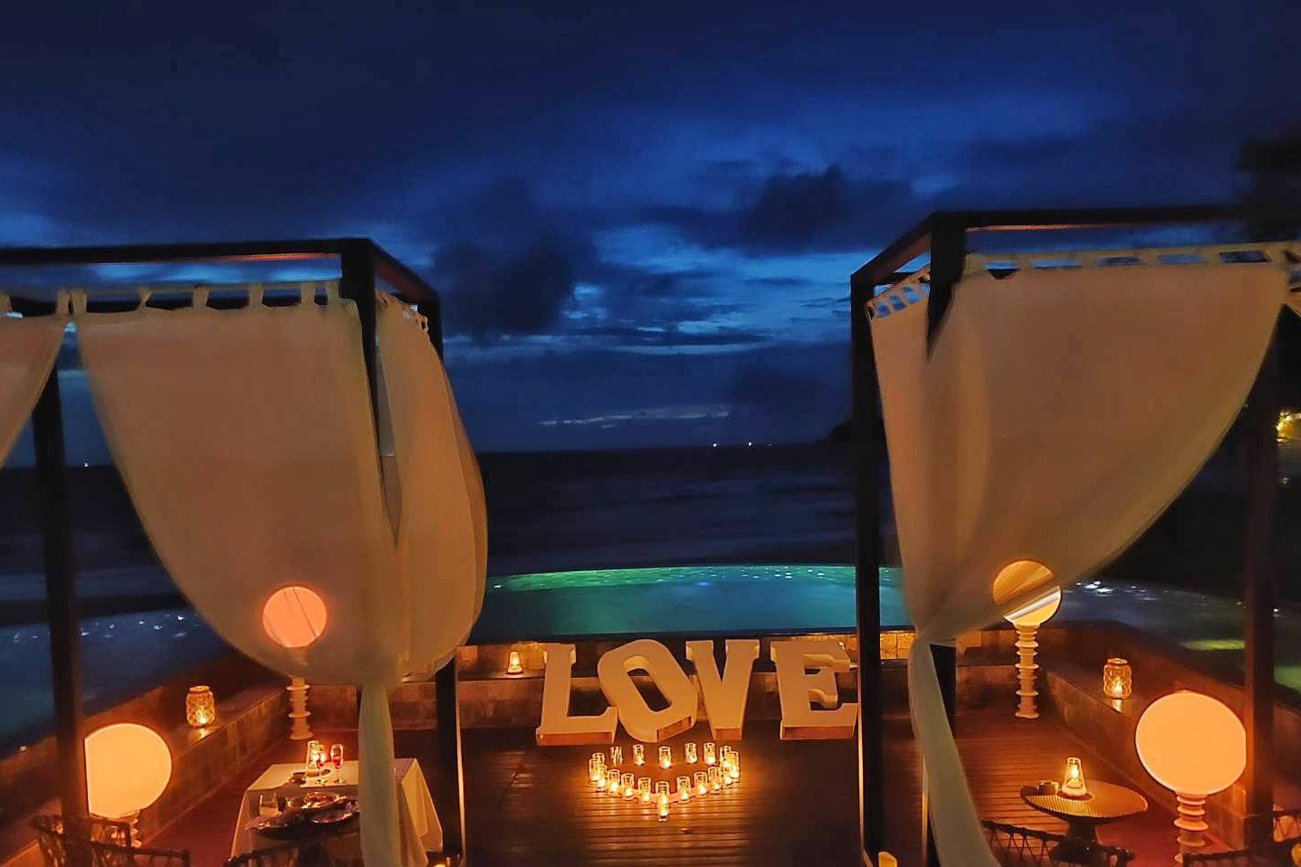 Romantic Dinner Water Front